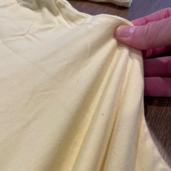 French Rep. spandex stretch basic top. Pair with a blazer for a smart look. NEW! - Picture 4 of 4